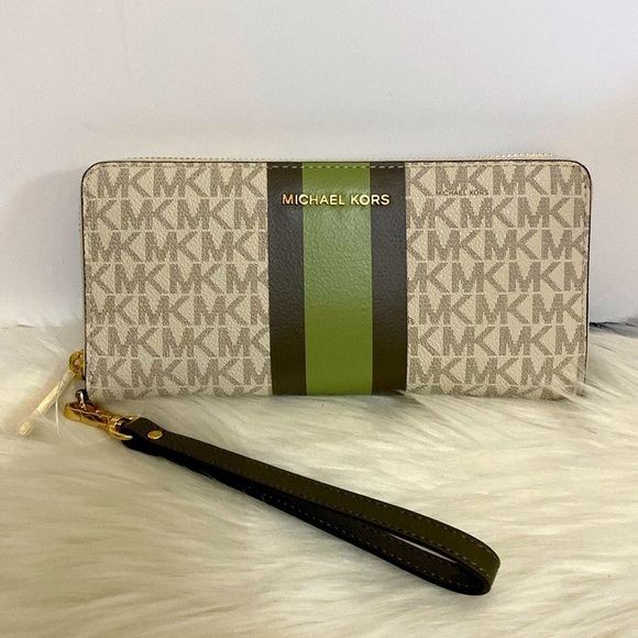 Michael Kors Jet Set Continental Wallet - Picture 1 of 16